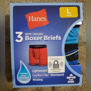 New Boys Hanes 3 Pack Boxer Briefs Size Large 14-16 Blue
